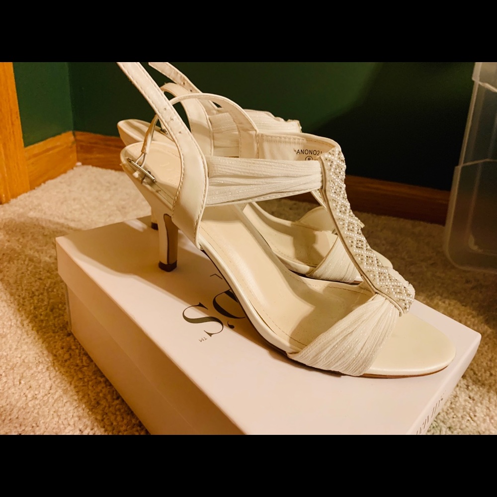 David’s bridal pearl T-strap mid heels